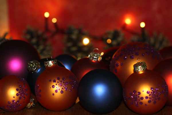 Bunte Weihnachtskugeln