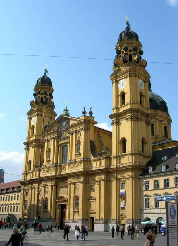 München - Theatinerkirche