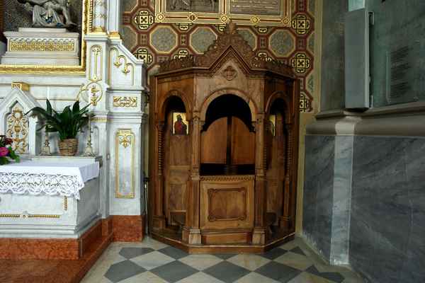 Beichtstuhl