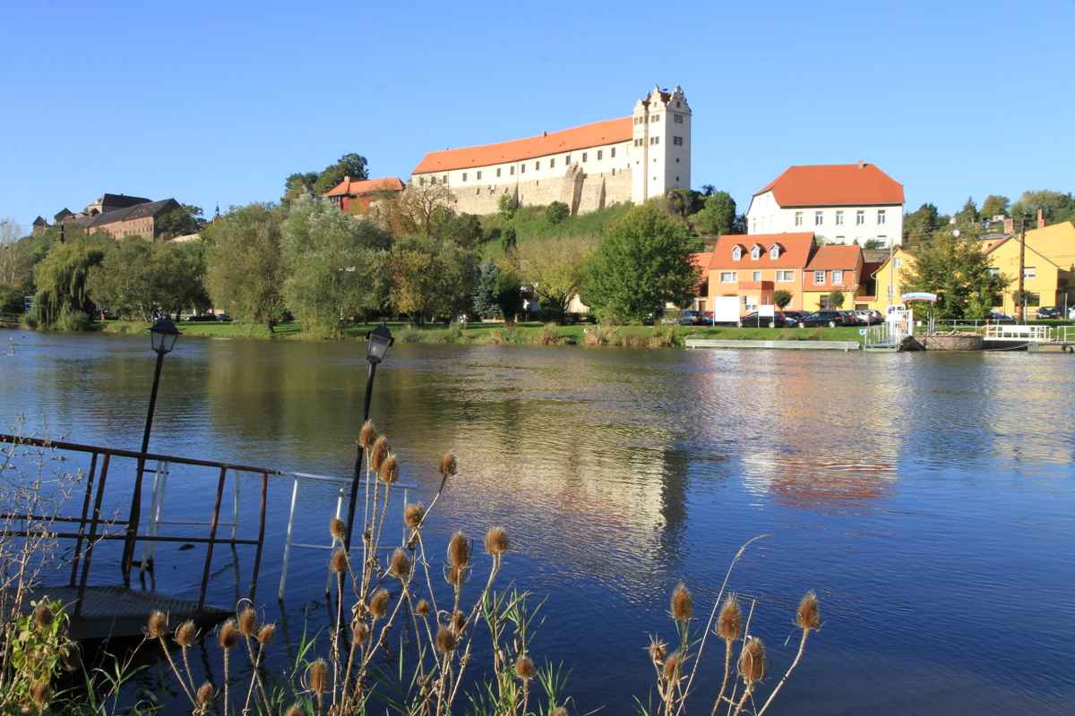 Saaleblick nach Wettin