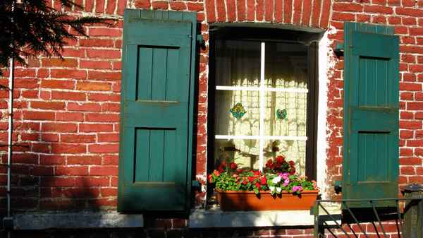 Das Fenster im Backsteinhaus