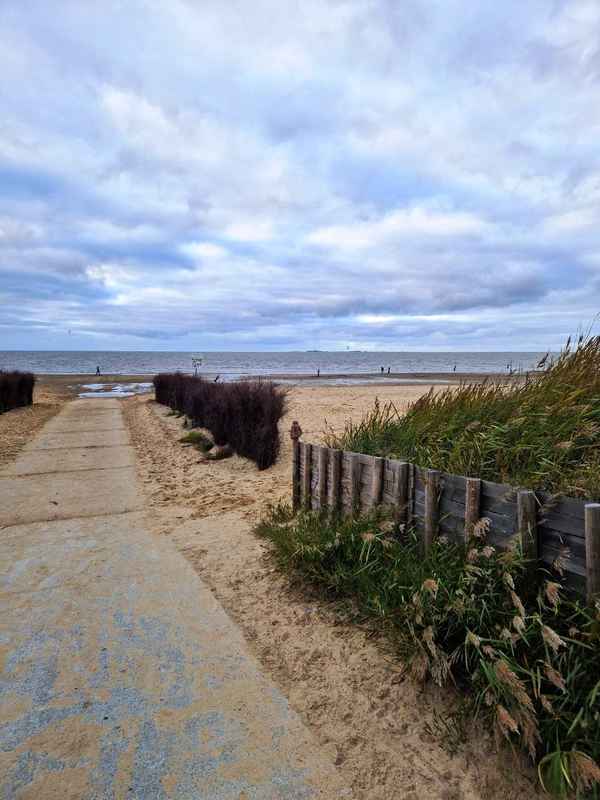 Weg zur Nordsee im Herbst