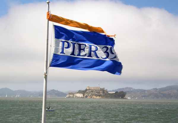 Pier 39 , Alcatraz