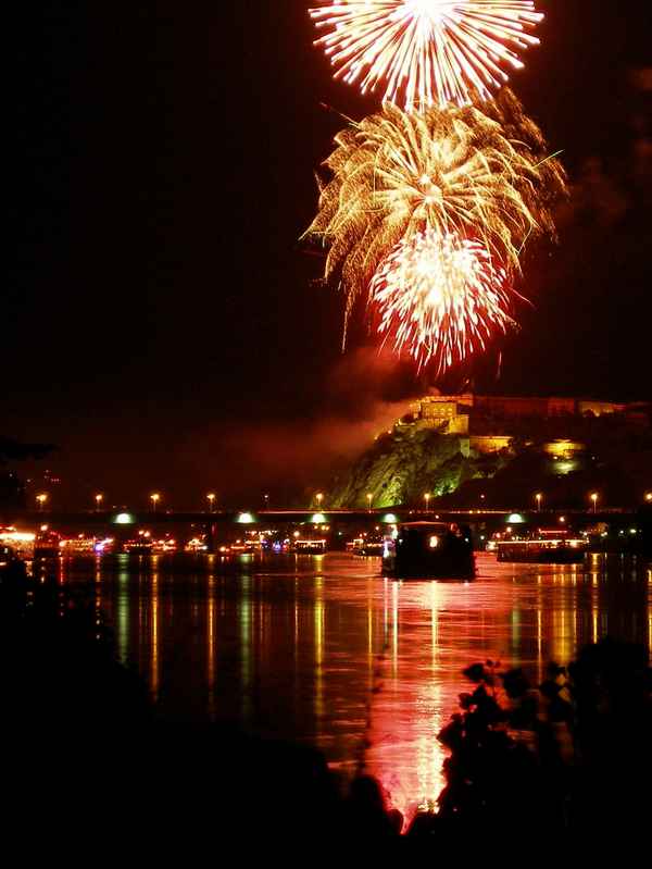 Feuerwerk über Ehrenbreitstein