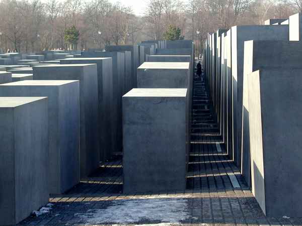 Holocaust Mahnmal 4