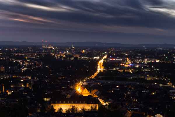 Lichter einer Stadt  2