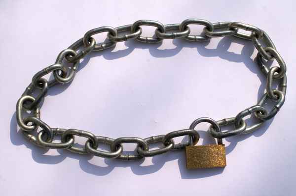Schloß mit Kette