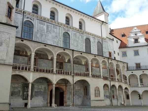 Schloss Neuburg a.d. Donau, Innenhof mit Sgraffiti