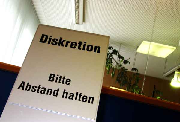 Diskretion im Amt und am Schalter
