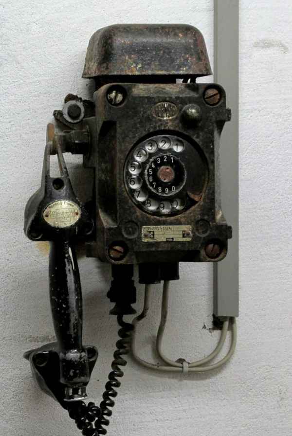 Altes Telefon im Helgoländer Bunker