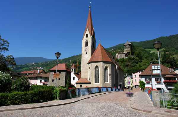 Pfarrkirche St. Andreas in Klausen #2