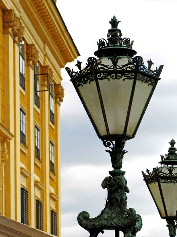 Wien-Schönbrunn, Parkseite Kandelaber 1