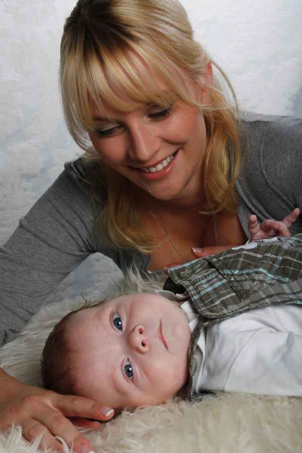 Enkel  jetzt kuckt nur einer