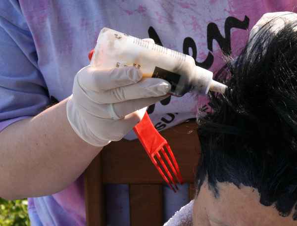 Haare färben