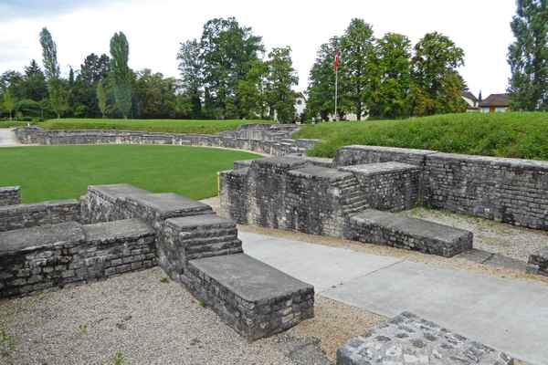 Amphitheater Vindonissa / 2
