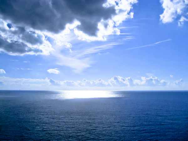 Nur Himmel und Meer