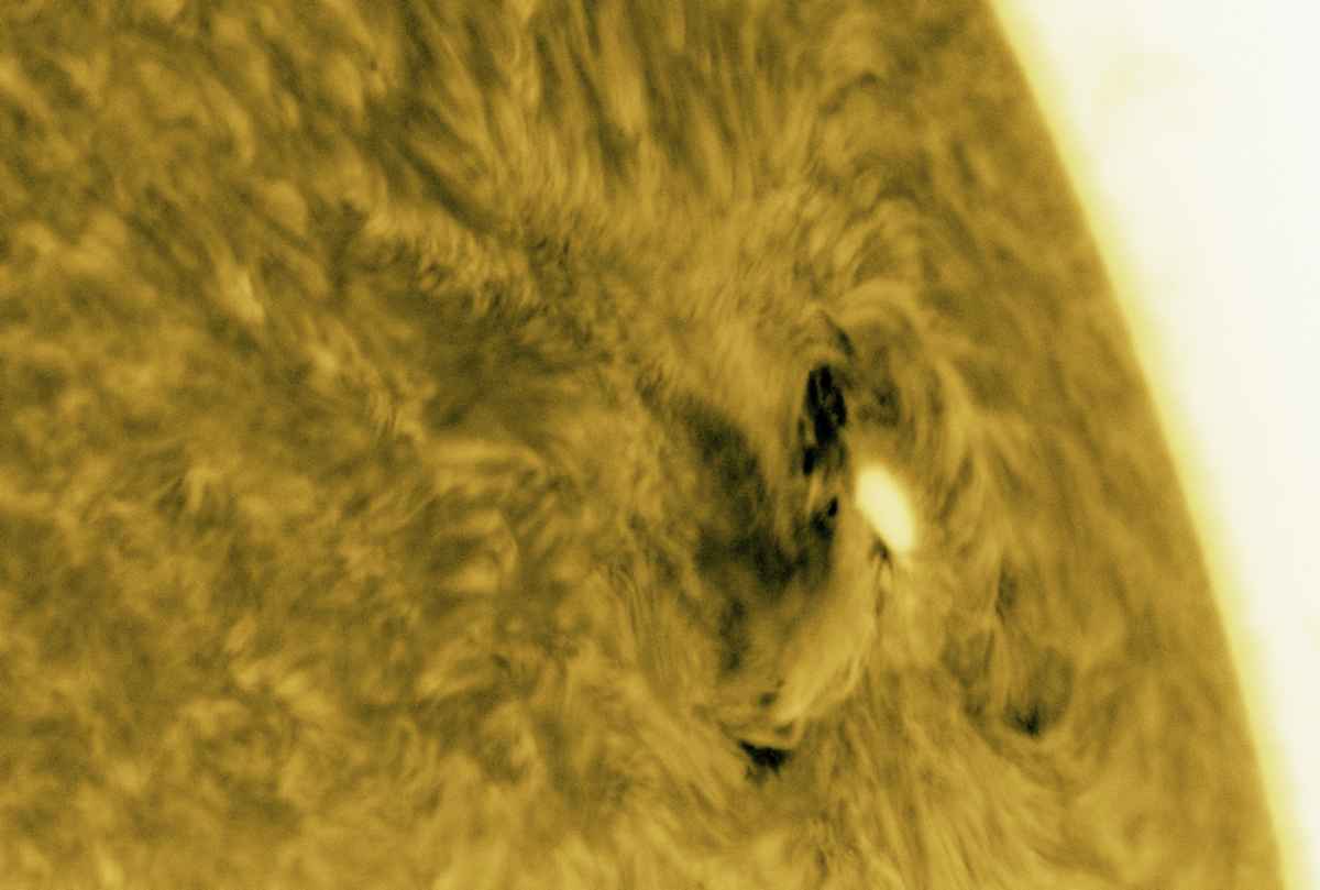 Aktive Region 2665 am 16. Juli 2017