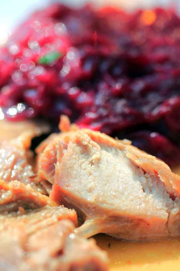 Schweinebraten und Sauce