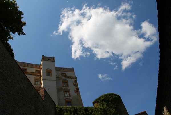 Entlang der Festungsmauer 02