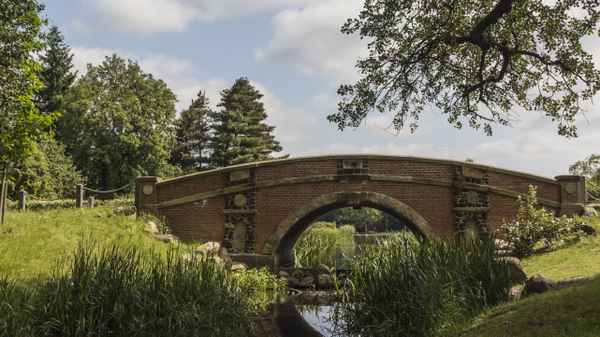 Brücke im Wörlitzer Park