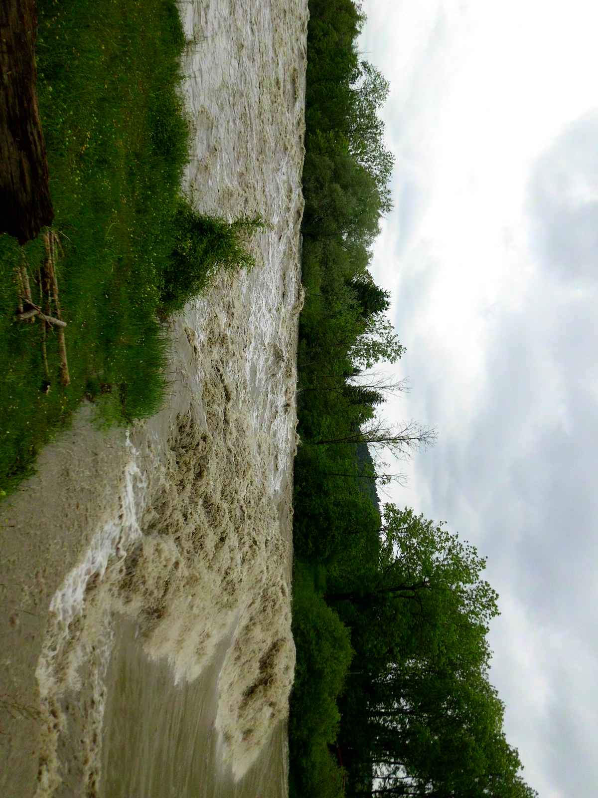 Die Iller bei Hochwasser