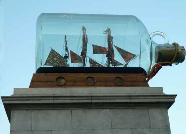 Ship in the bottle - London