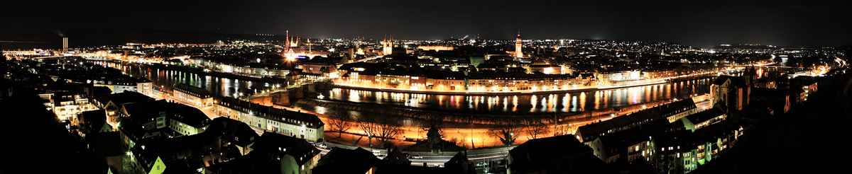 Panorama Würzburg bei Nacht