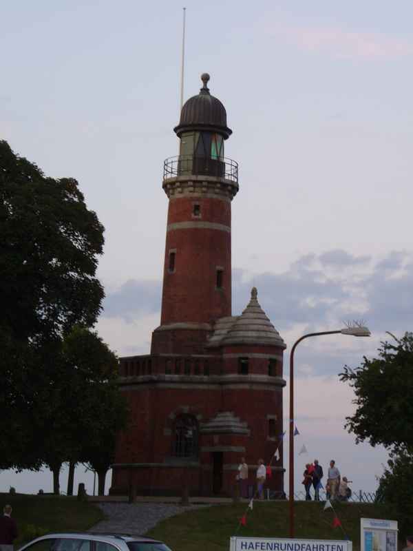 Leuchtturm Kiel-Holtenau in der Abenddämmerung _2