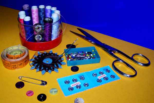 Omas Nähutensilien