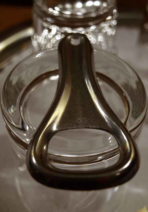 Flaschenöffner auf Glas