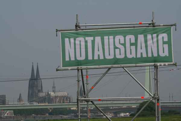 Notausgang zum Kölner Dom?
