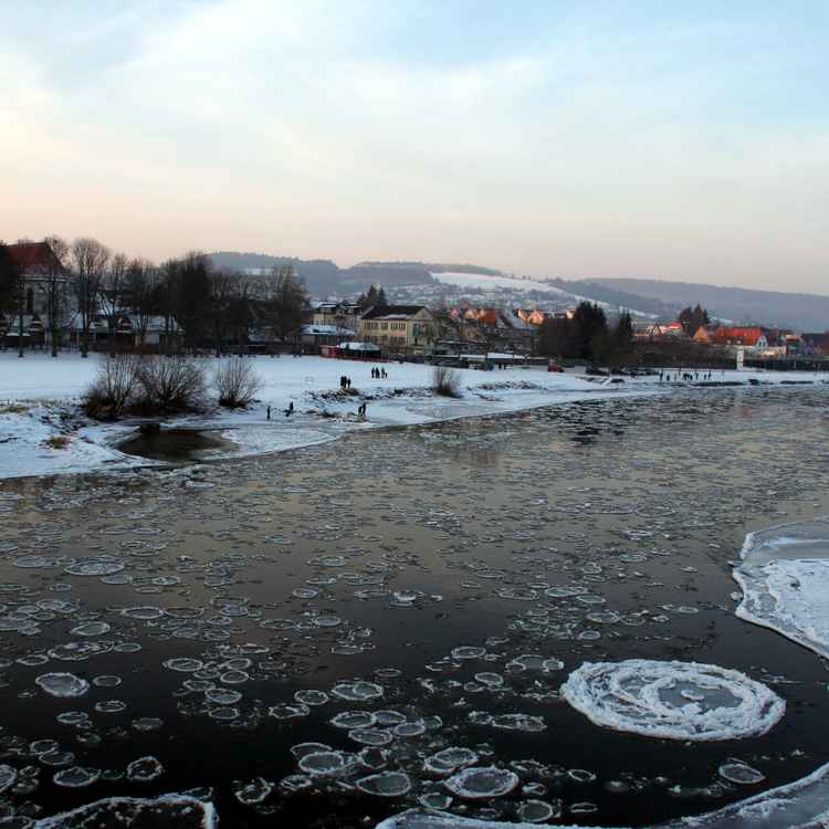 Eisschollen auf der Weser 1