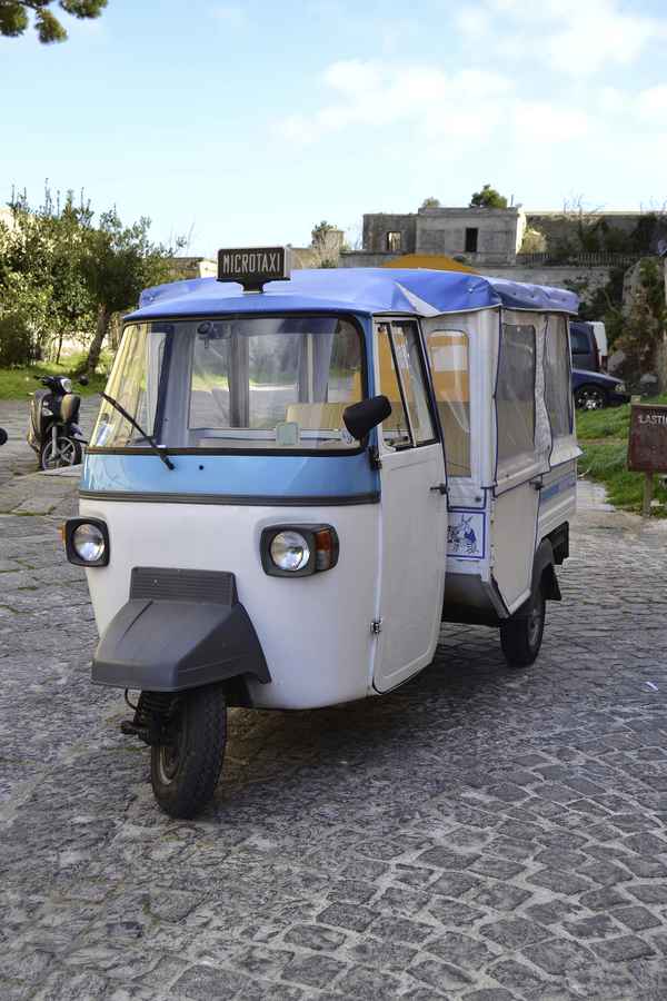 Taxi auf Procida