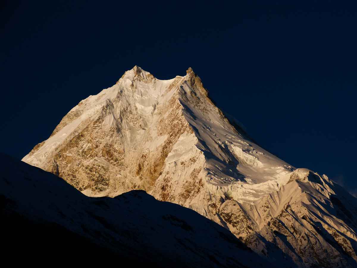 Manaslu - 8163 m - in der Morgensonne