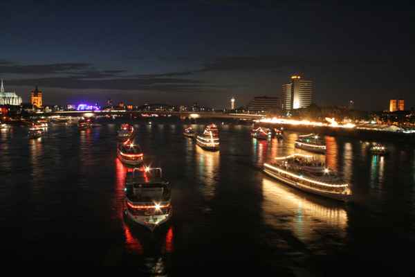 Kölner Lichter Prozession