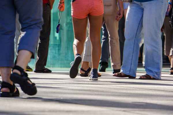 Sommer-Touristen_neutral nur Beine