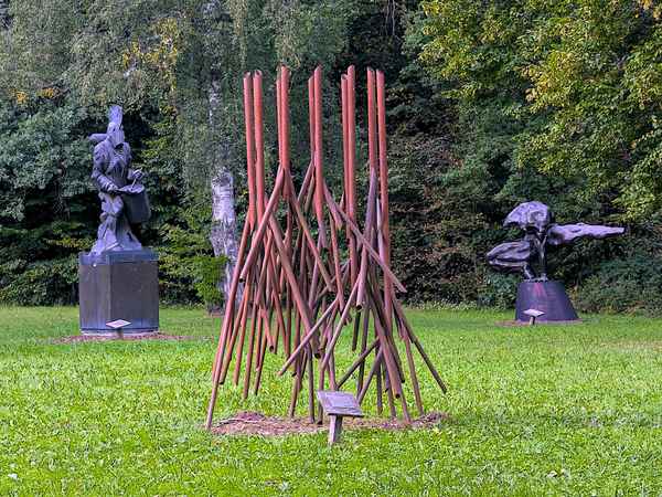 Skulpturenpfad beim Seehaus in Pforzheim