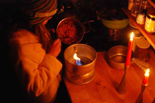 Kochen ohne Strom - Folgen von Stromsperre und Energiearmut