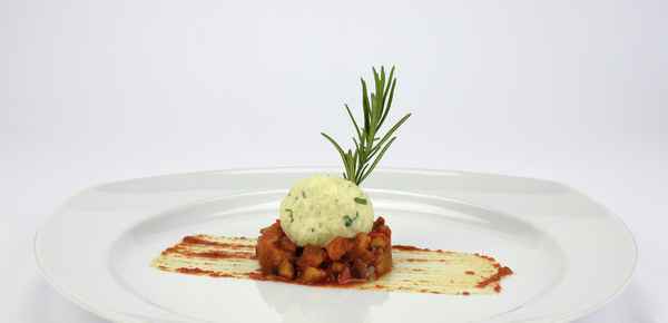 Topfenknödel auf Ratatouille