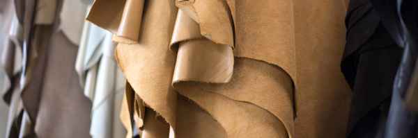 Möbelleder vor der Verarbeitung