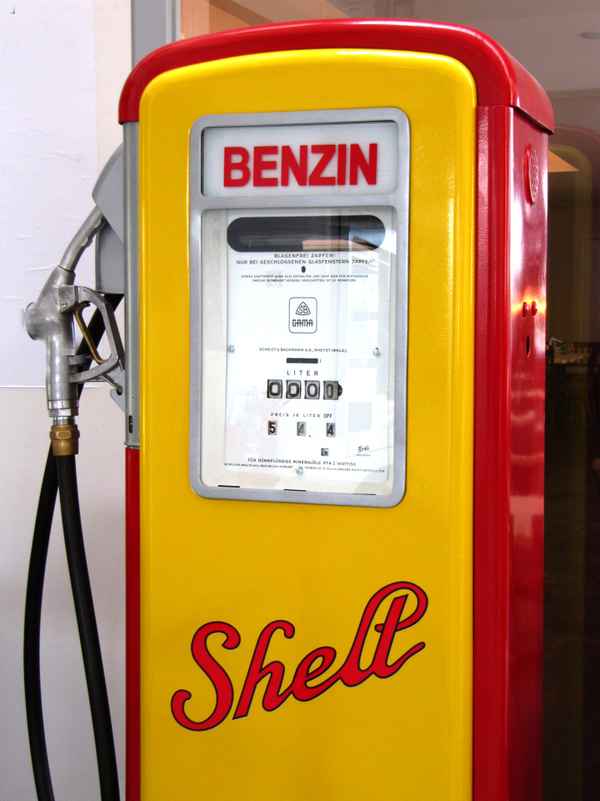 alte Shell-Zapfsäule
