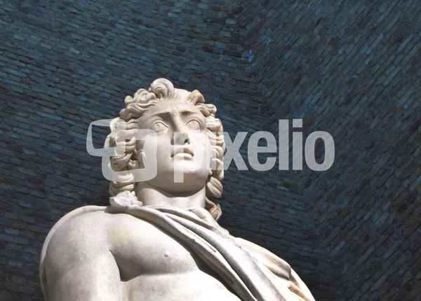 Kontraste im Neuen Museum, Berlin