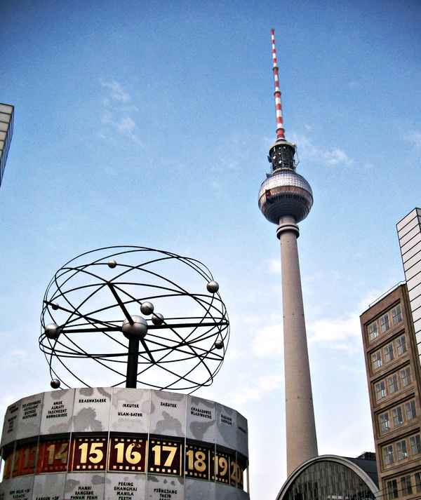 WeltZeitUhr und Fernsehturm