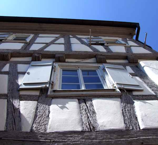 Fachwerkfront mit Fenster
