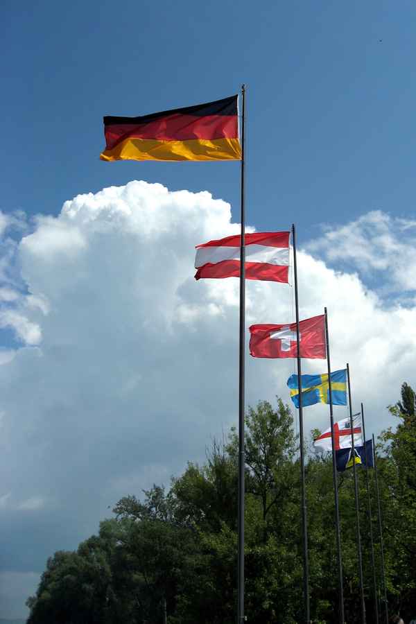 wenn die bunten Fahnen wehen