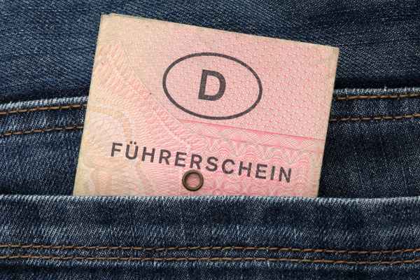 Führerschein in Hosentasche