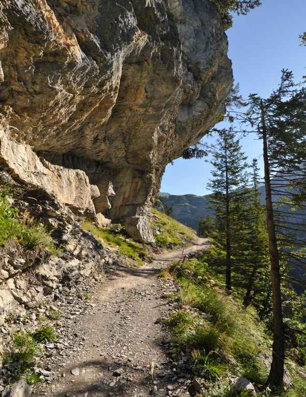 Horizontal durch die Senkrechte: Zustieg zum Felsenweg