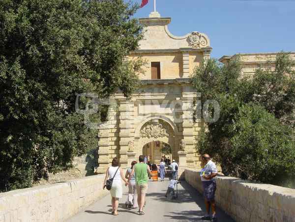 Mdina - Das Eingangstor zur "Stillen Stadt"