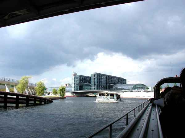  Hauptbahnhof Berlin (tief)