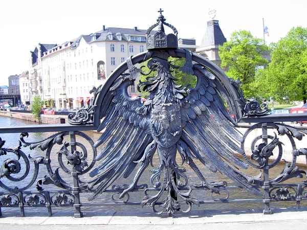 Ein ganz gewöhnliches Geländer in Berlin...